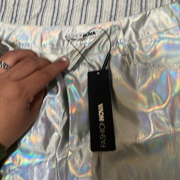 Fashion nova skirt - Picture 2 of 3